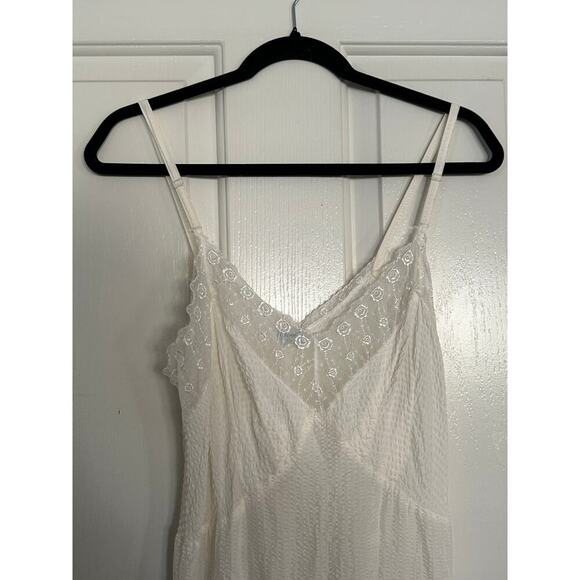 Vintage Artemis Boutique Women's Full Slip Embroidered Sheer Night Gown Size 38 - Picture 3 of 7